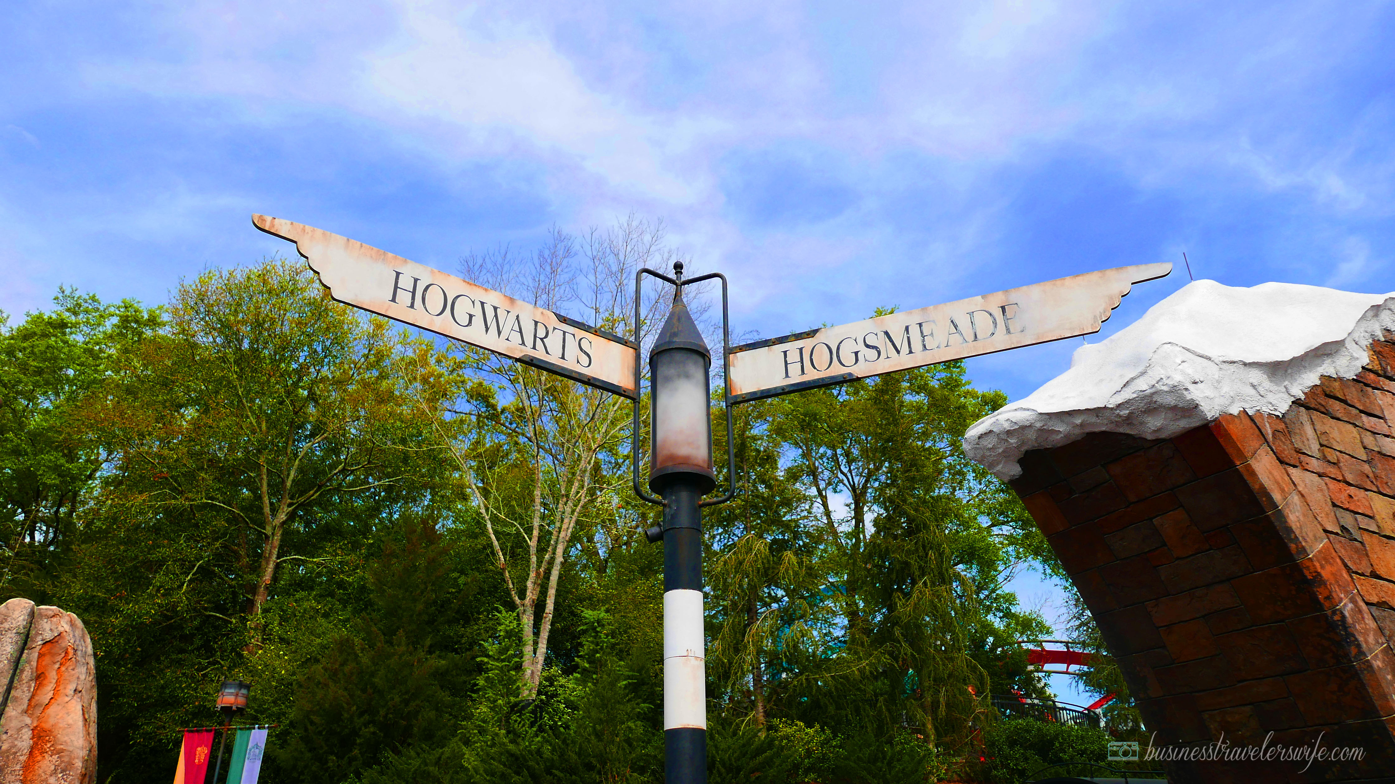 tips on visiting wizarding world of harry potter - hogsmeade