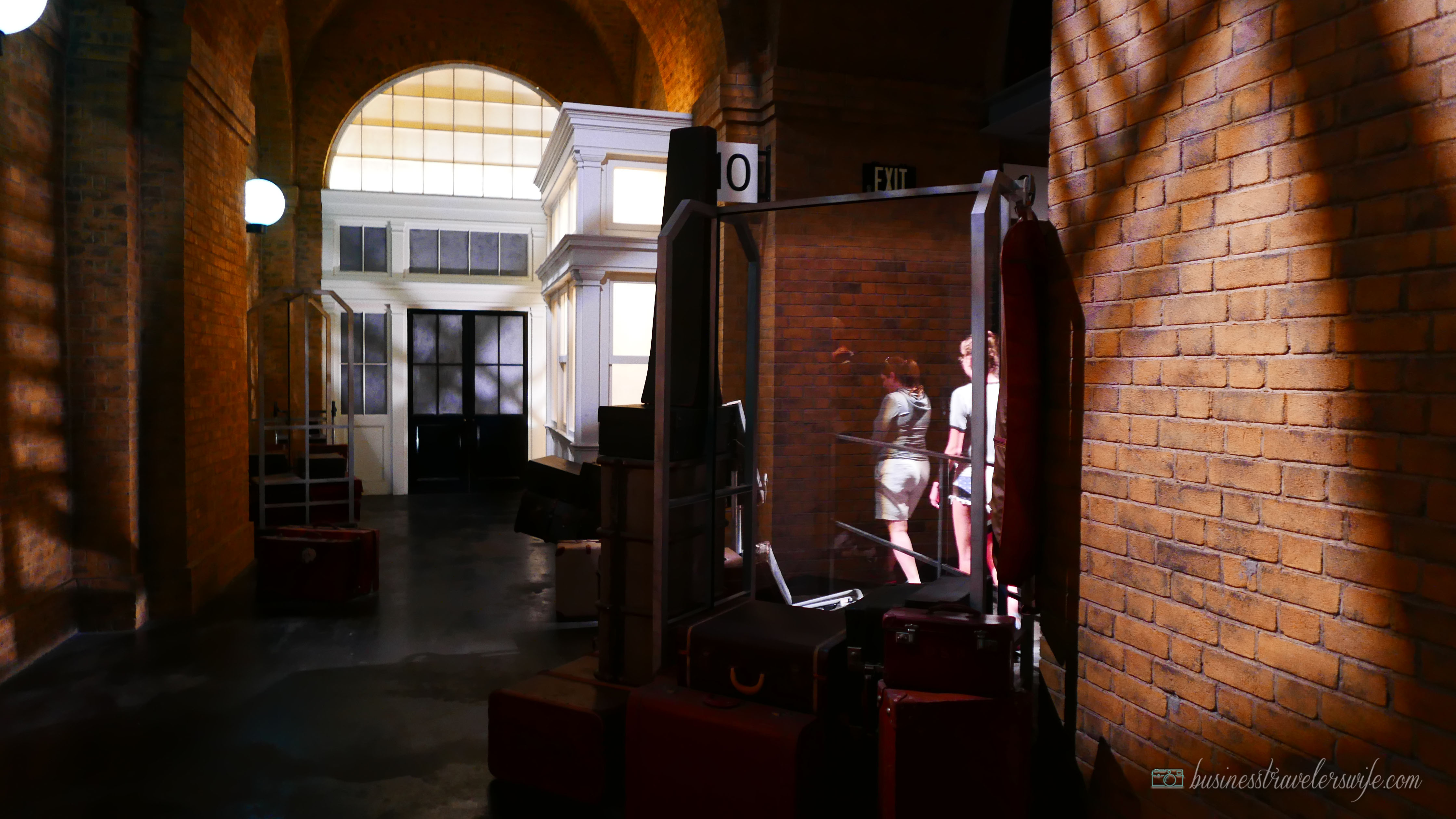 tips on visiting wizarding world of harry potter - hogwarts express