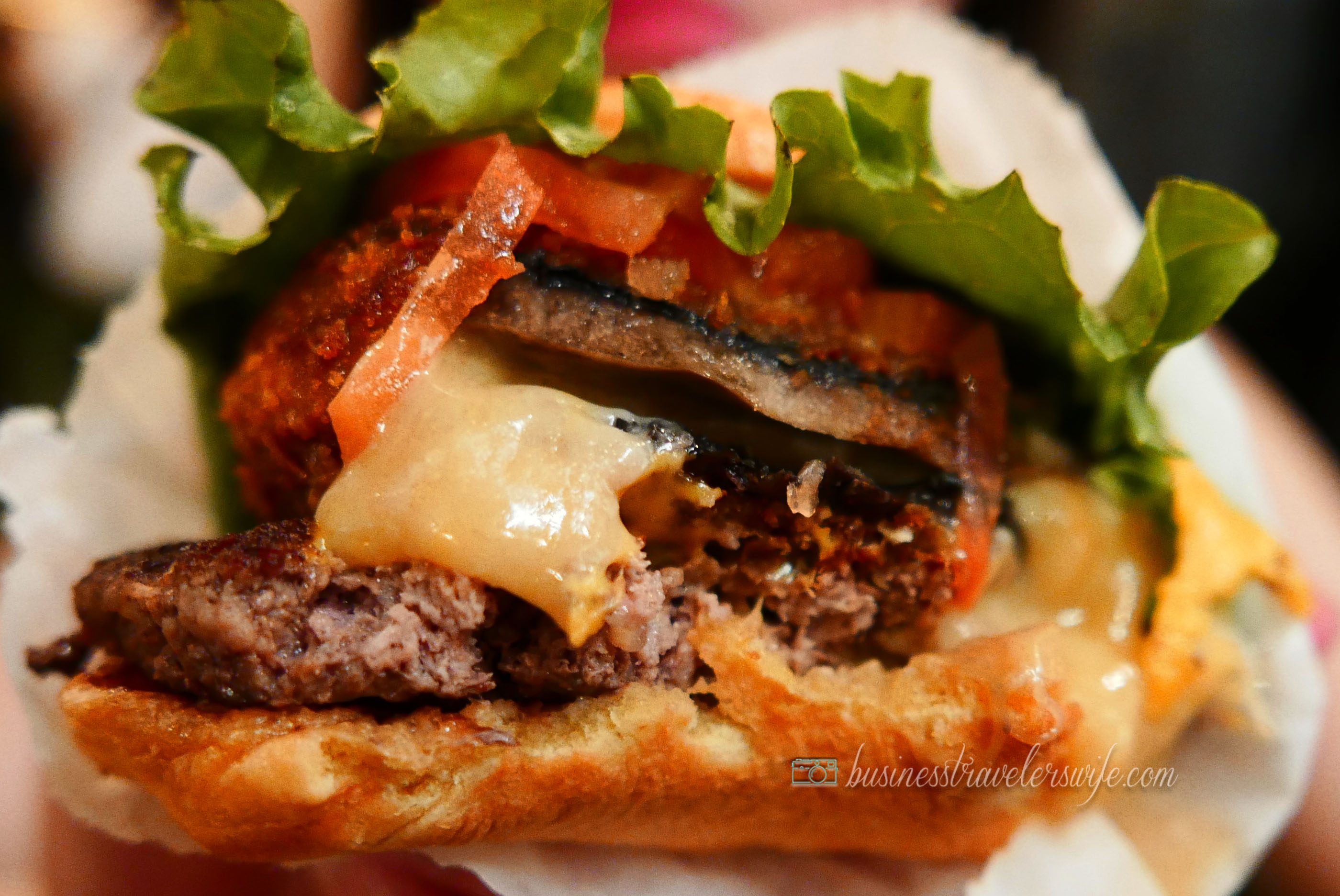 indulge like a food in NYC - what to eat in New York shake shack
