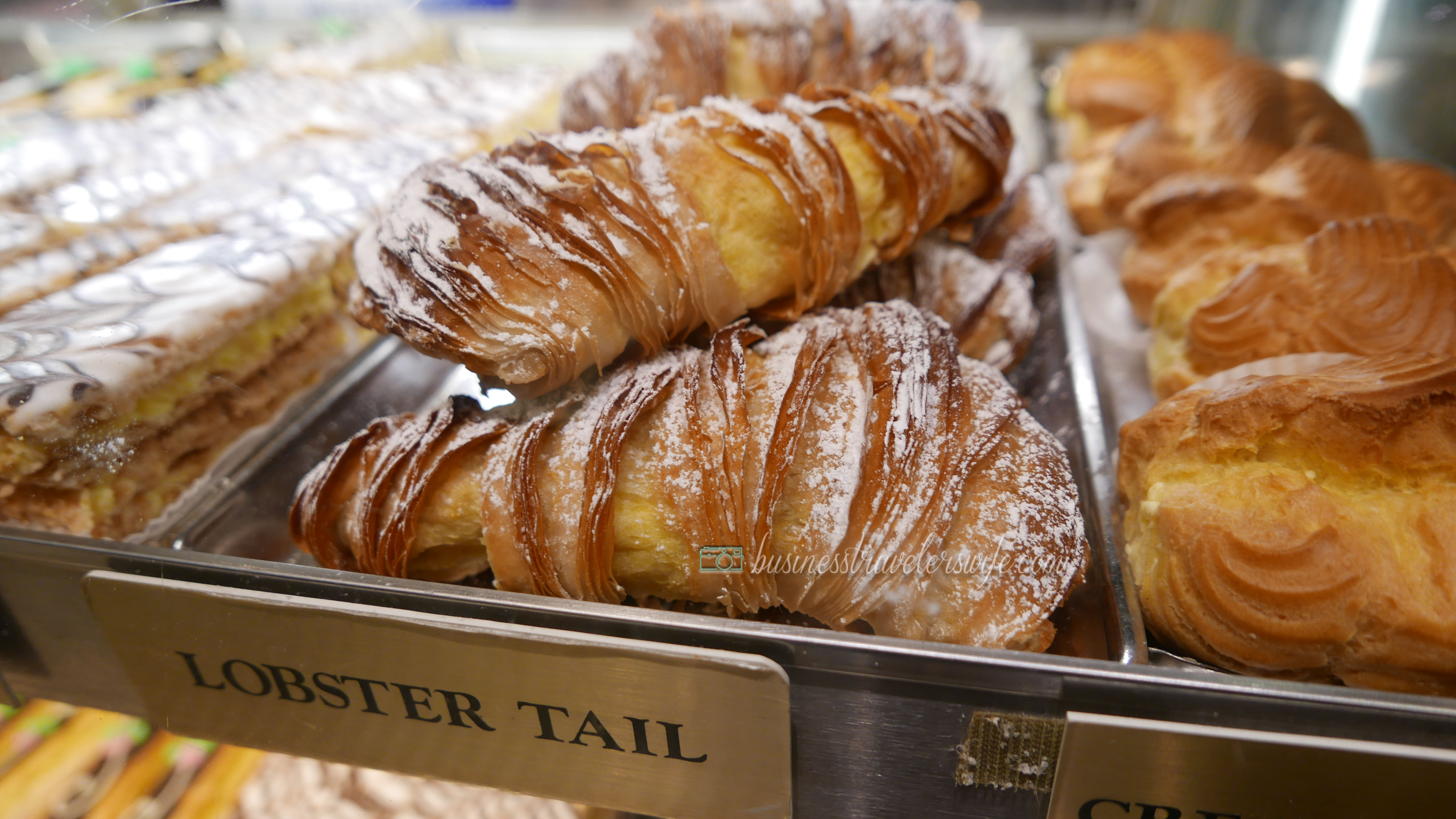 indulge like a food in NYC - what to eat in New York Ferrara Bakery lobster tail chocolate cannoli