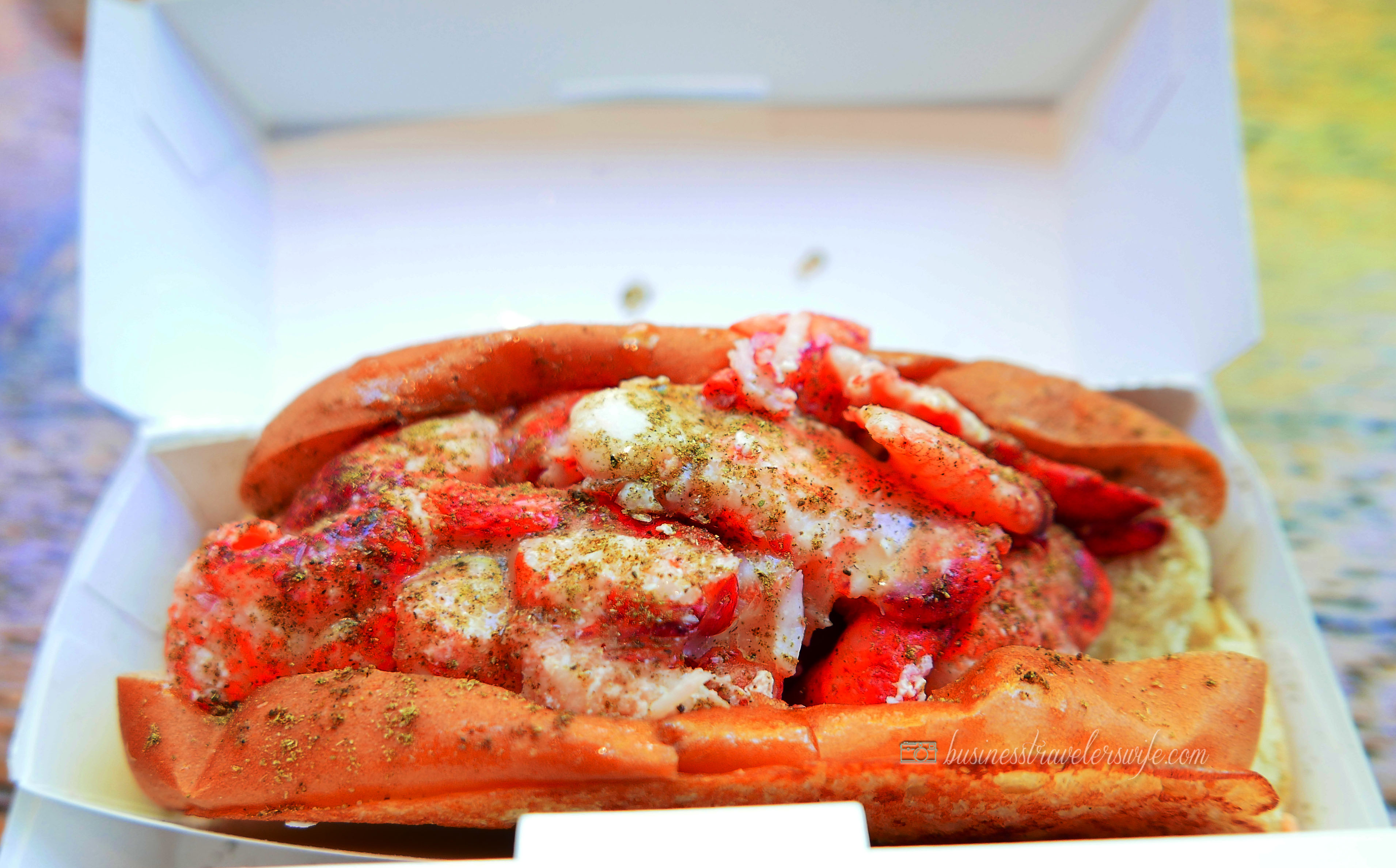 indulge like a food in NYC - what to eat in New York Luke's Lobster lobster roll