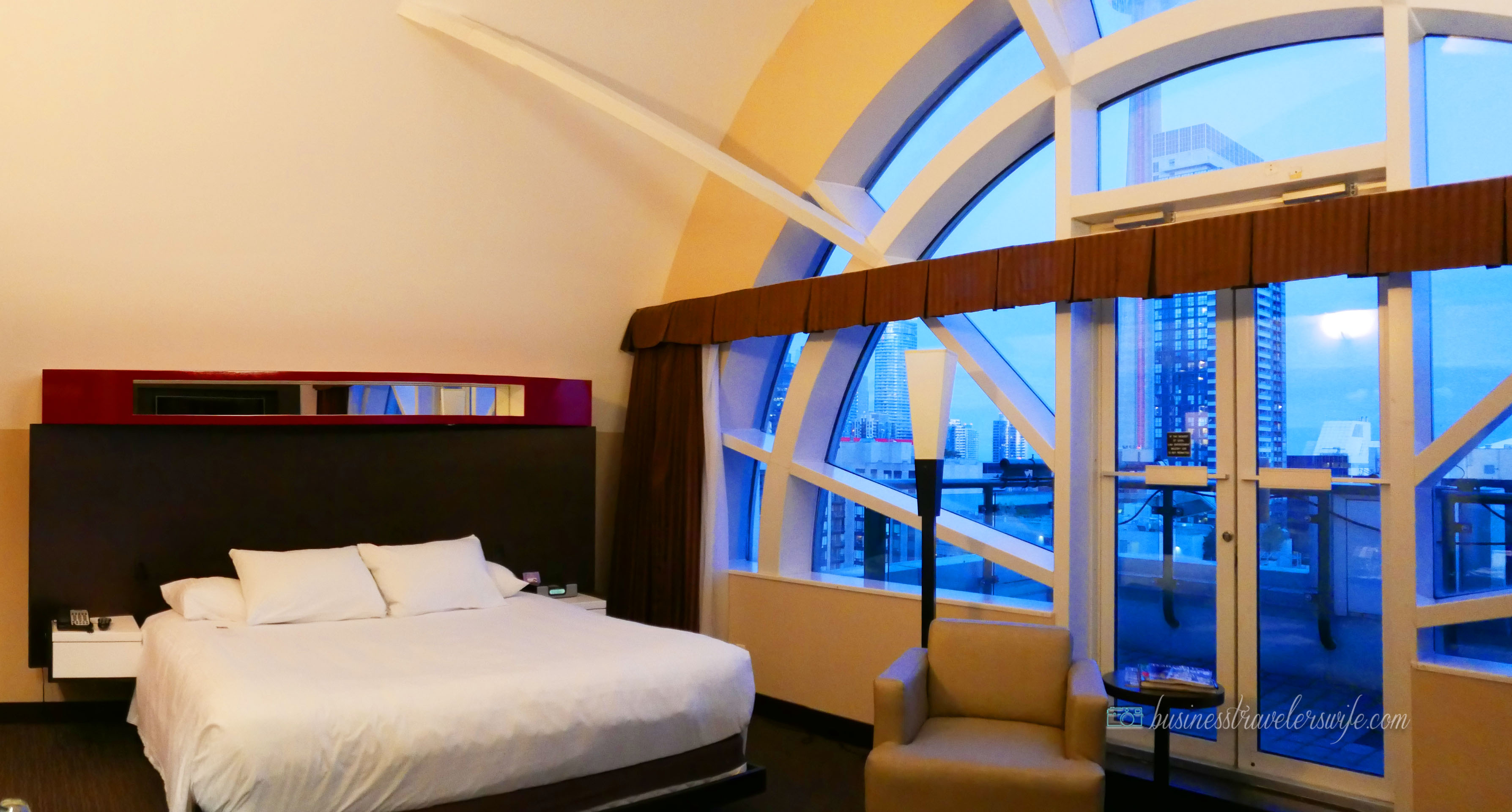 Hyatt Regency Toronto Hotel balcony room with CN Tower view
