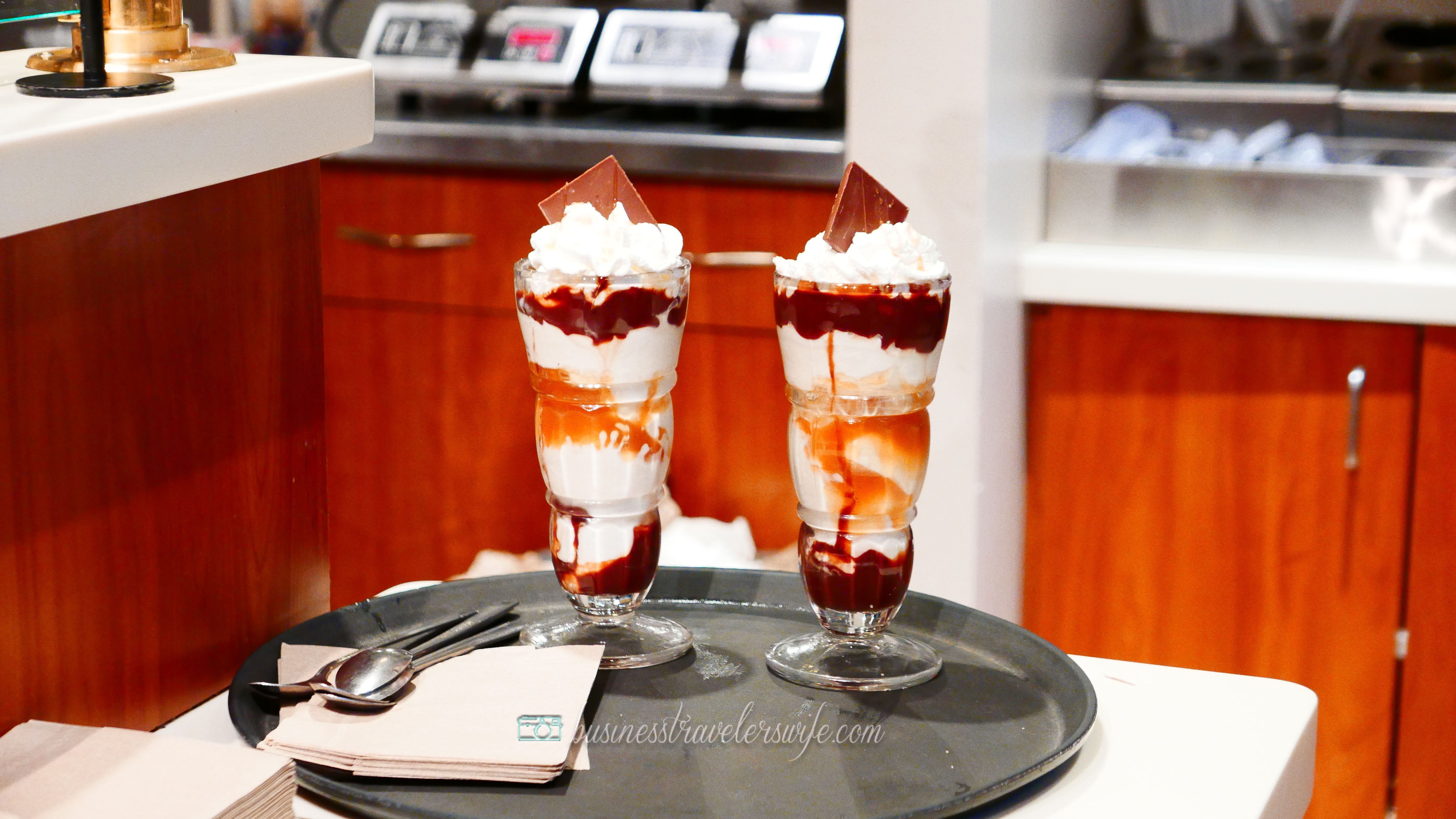 6 Amazing Places to Eat in San Francisco Ghirardelli Square Chocolate Sundae