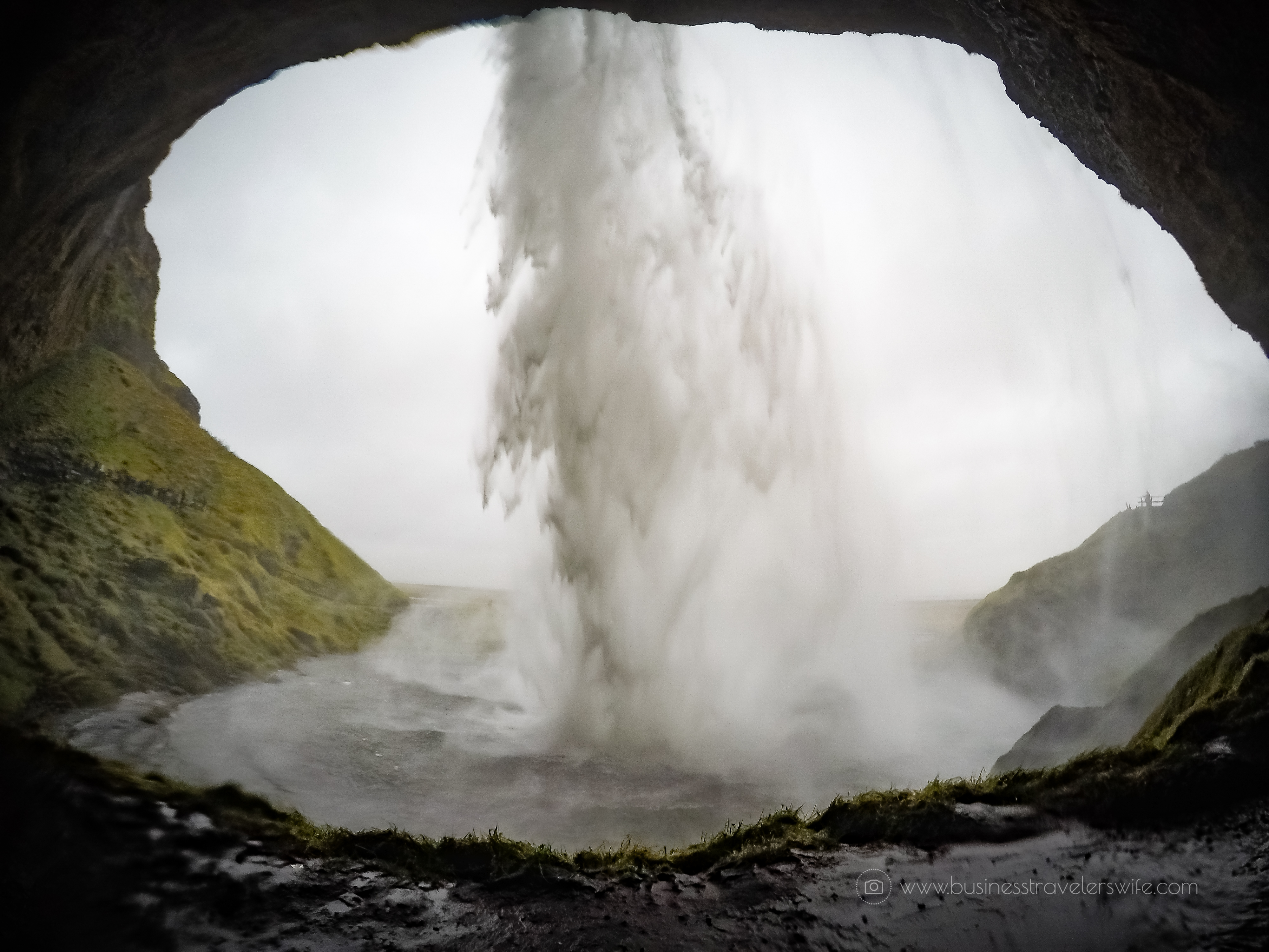 Exploring the Beautiful Waterfalls of Iceland Seljalandsfoss Falls