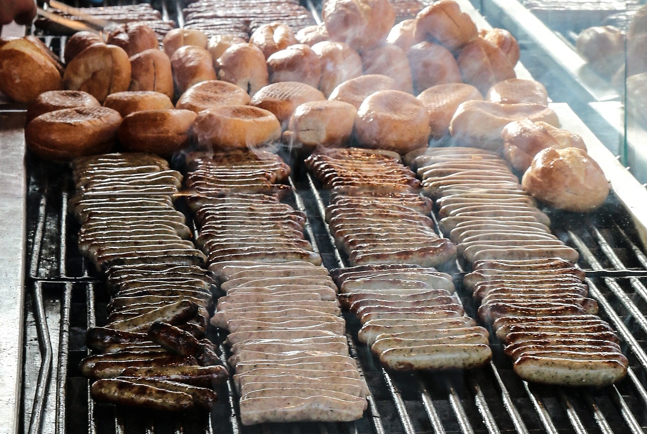 10 Must-Visit Christmas Markets Around the World for Foodies nuremberg sausages Christkindlesmarkt