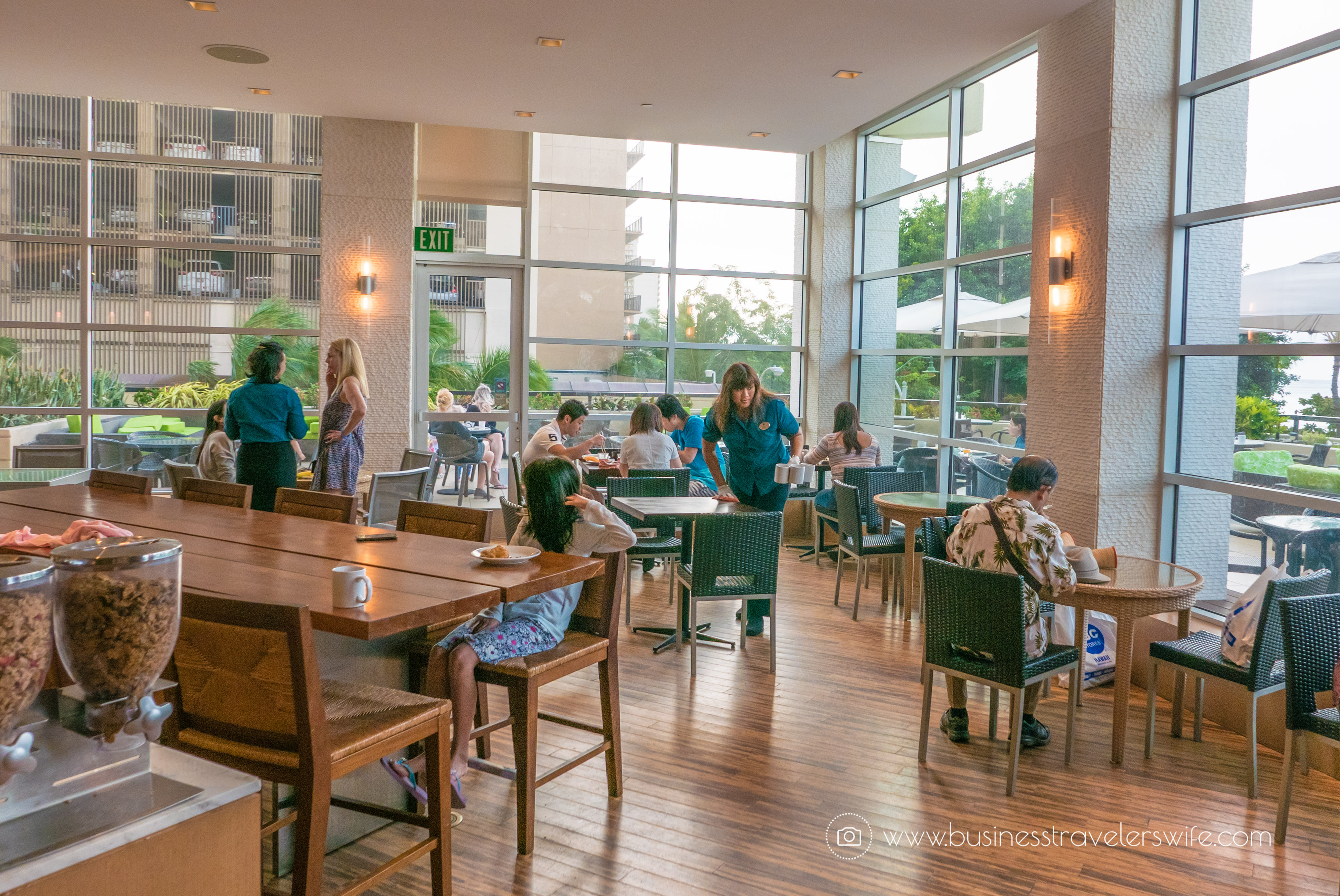 Hotel Review on Hyatt Regency Waikiki Beach Resort & Spa Honolulu Oahu Hawaii Regency Club Lounge (1 of 1)