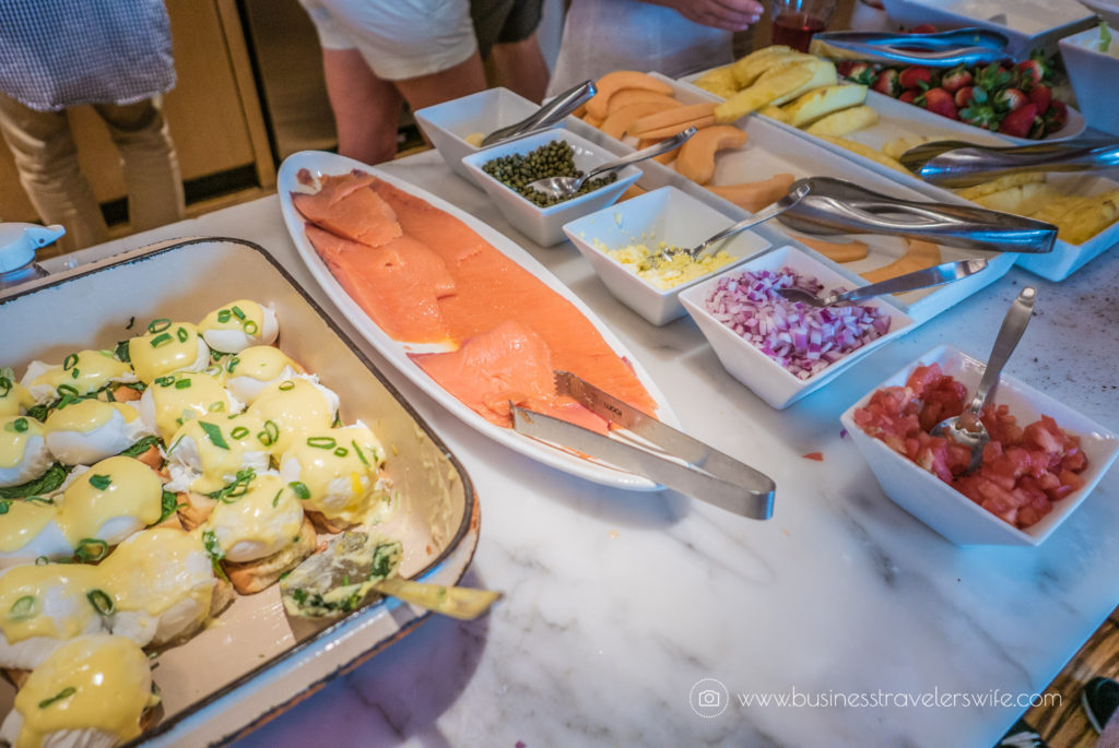 Hotel Review on Hyatt Regency Waikiki Beach Resort & Spa Honolulu Oahu Hawaii Regency Club Lounge Continental Breakfast (1 of 1)
