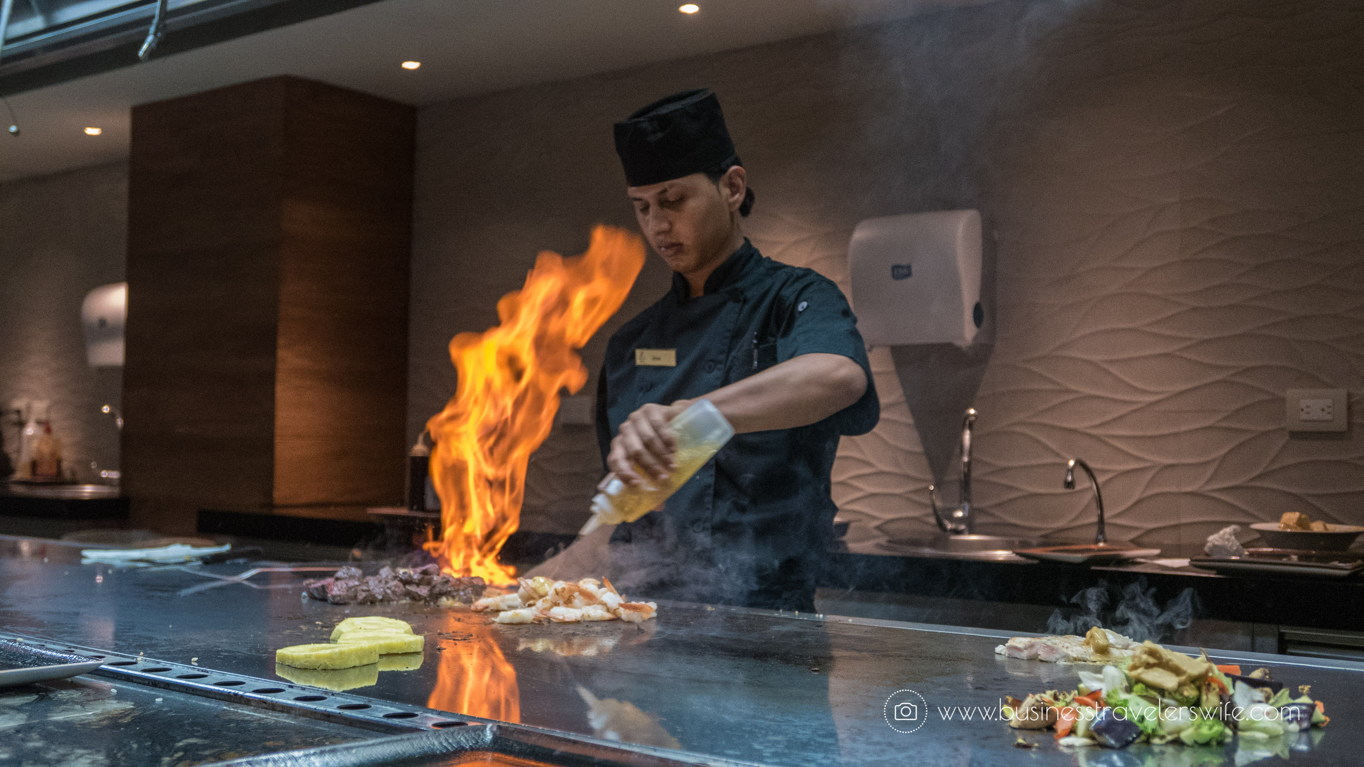 Experience the All-Inclusive Resort at Hyatt Ziva Cancun Moongate teppanyaki dinner steak and shrimp