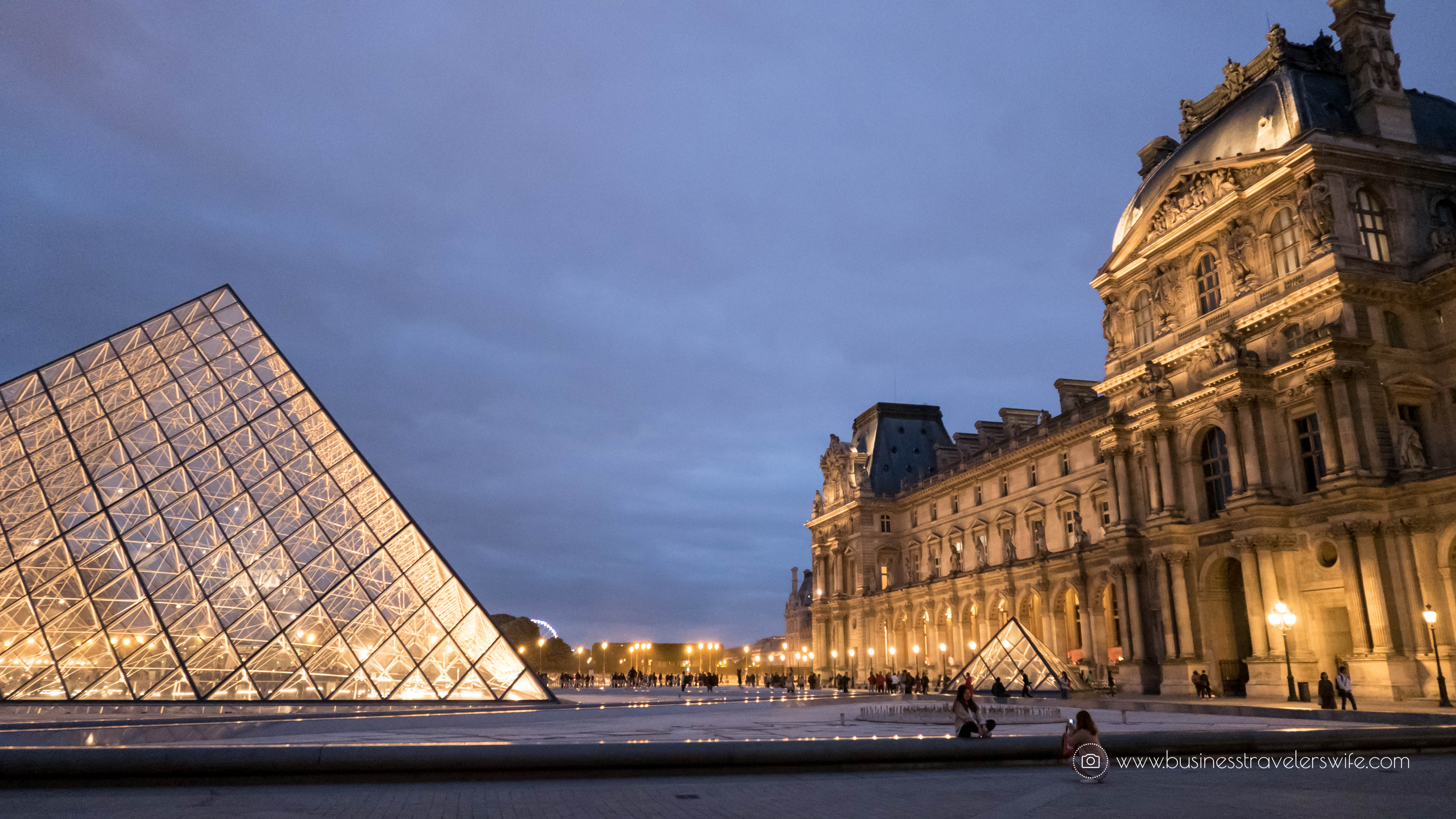 Beautiful Sights in Paris You Shouldn't Miss Louvre