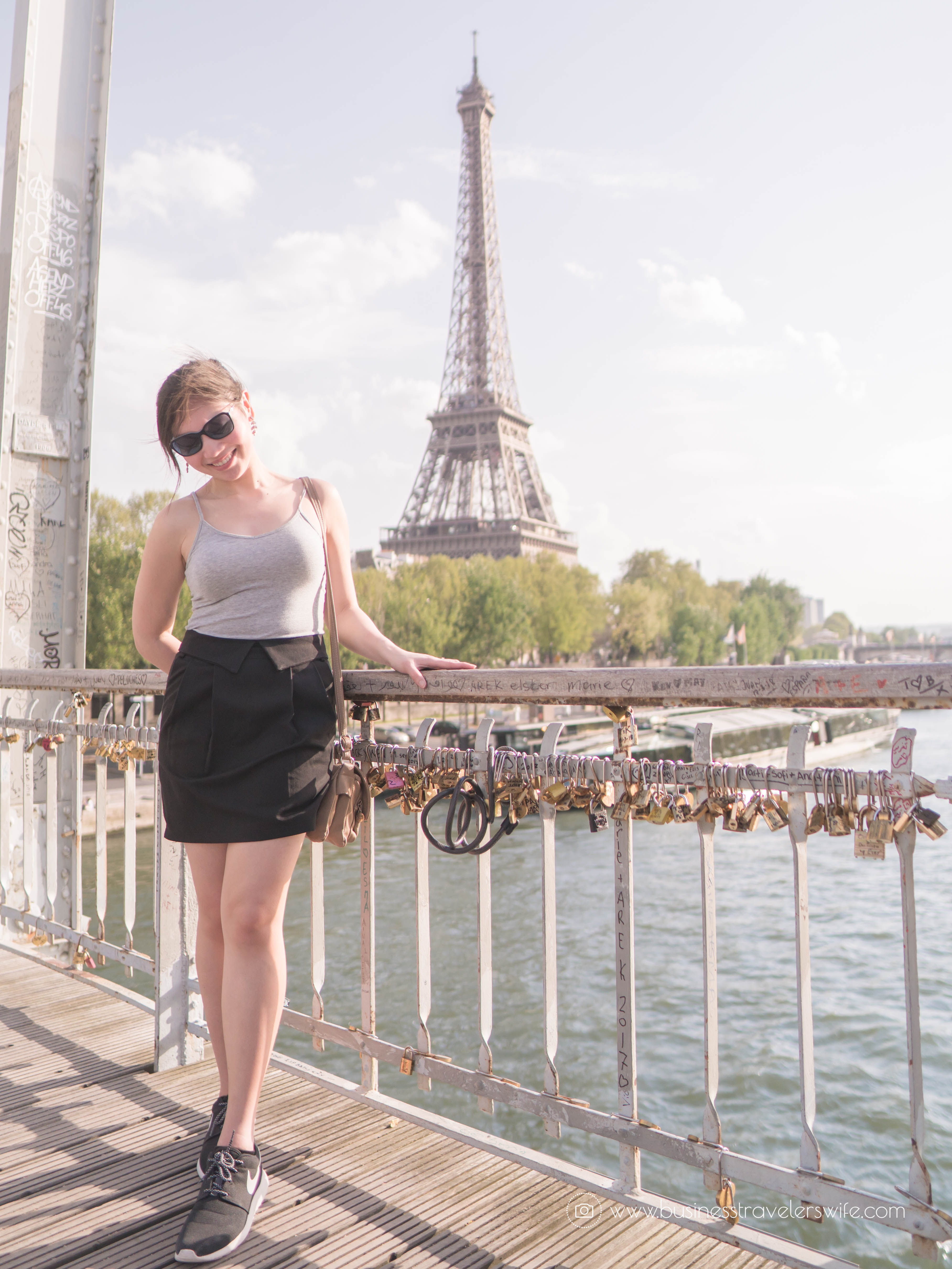 Beautiful sights in Paris you shouldn't miss Views of the Eiffel Tower Passerelle Debilly