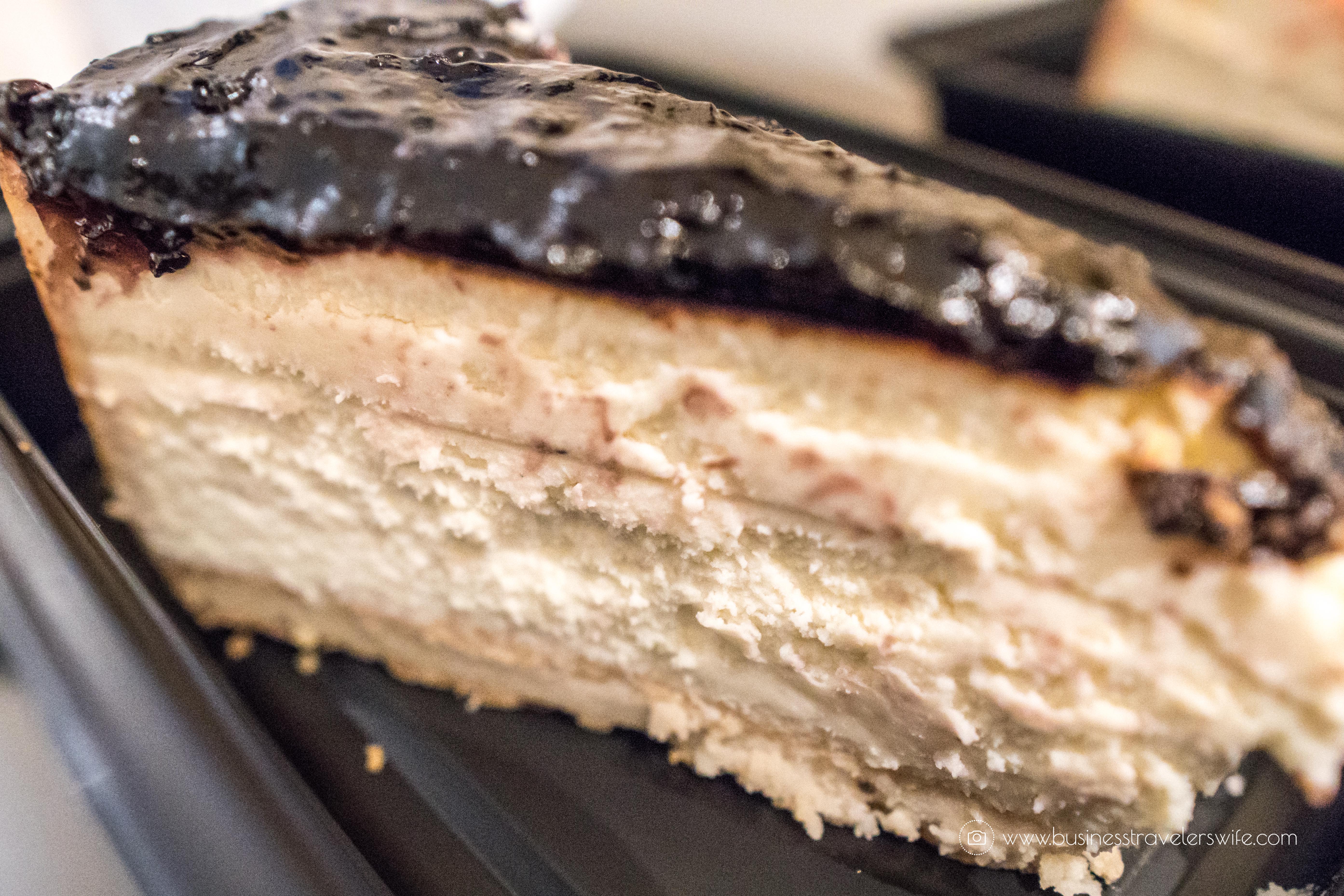 Las Vegas Travel Hack Using myVEGAS Rewards and Hotel Comps Complimentary Cheesecake at Carniege Deli Mirage